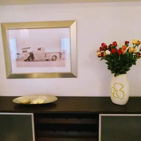 Cosmopolitan By Cracow Moods Apartman